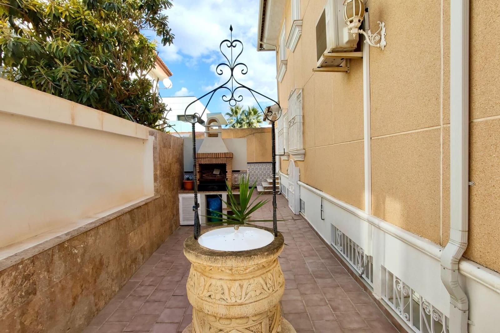 8 sovrum Villa till salu i Huercal-Overa med garage - 330 000 € (Ref: 7395845)