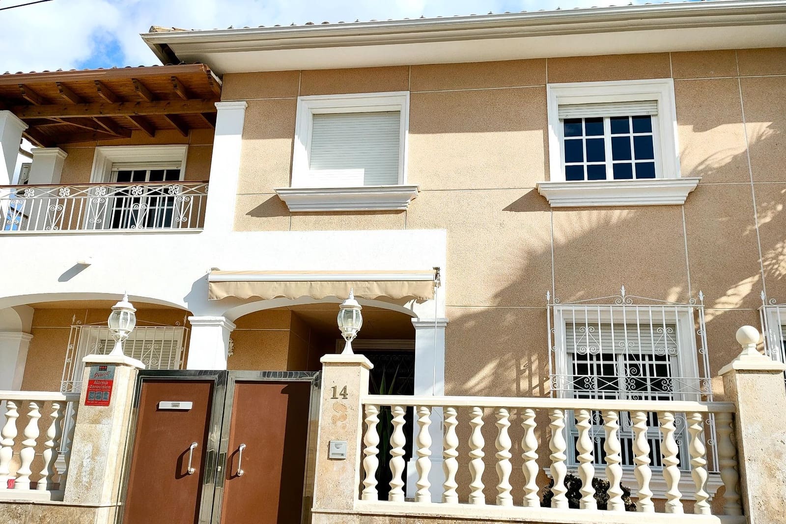 8 sovrum Villa till salu i Huercal-Overa med garage - 330 000 € (Ref: 7395845)