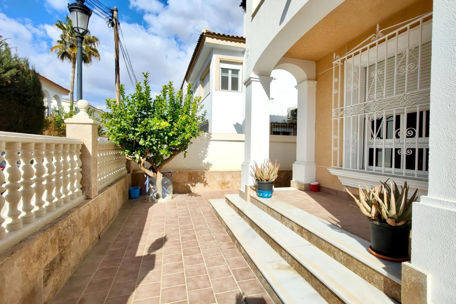 8 sovrum Villa till salu i Huercal-Overa med garage - 330 000 € (Ref: 7395845)