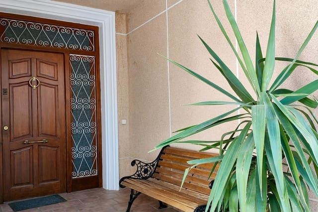 8 sovrum Villa till salu i Huércal-Overa med garage - 330 000 € (Ref: 7395845)