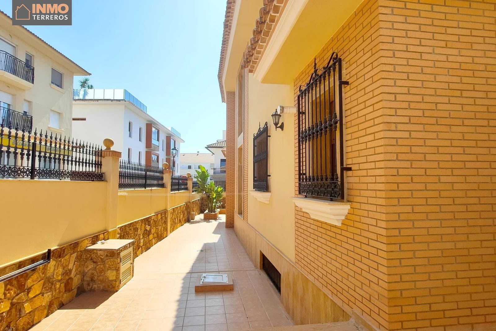 6 chambre Villa/Maison à vendre à Huercal-Overa avec garage - 470 000 € (Ref: 7604530)