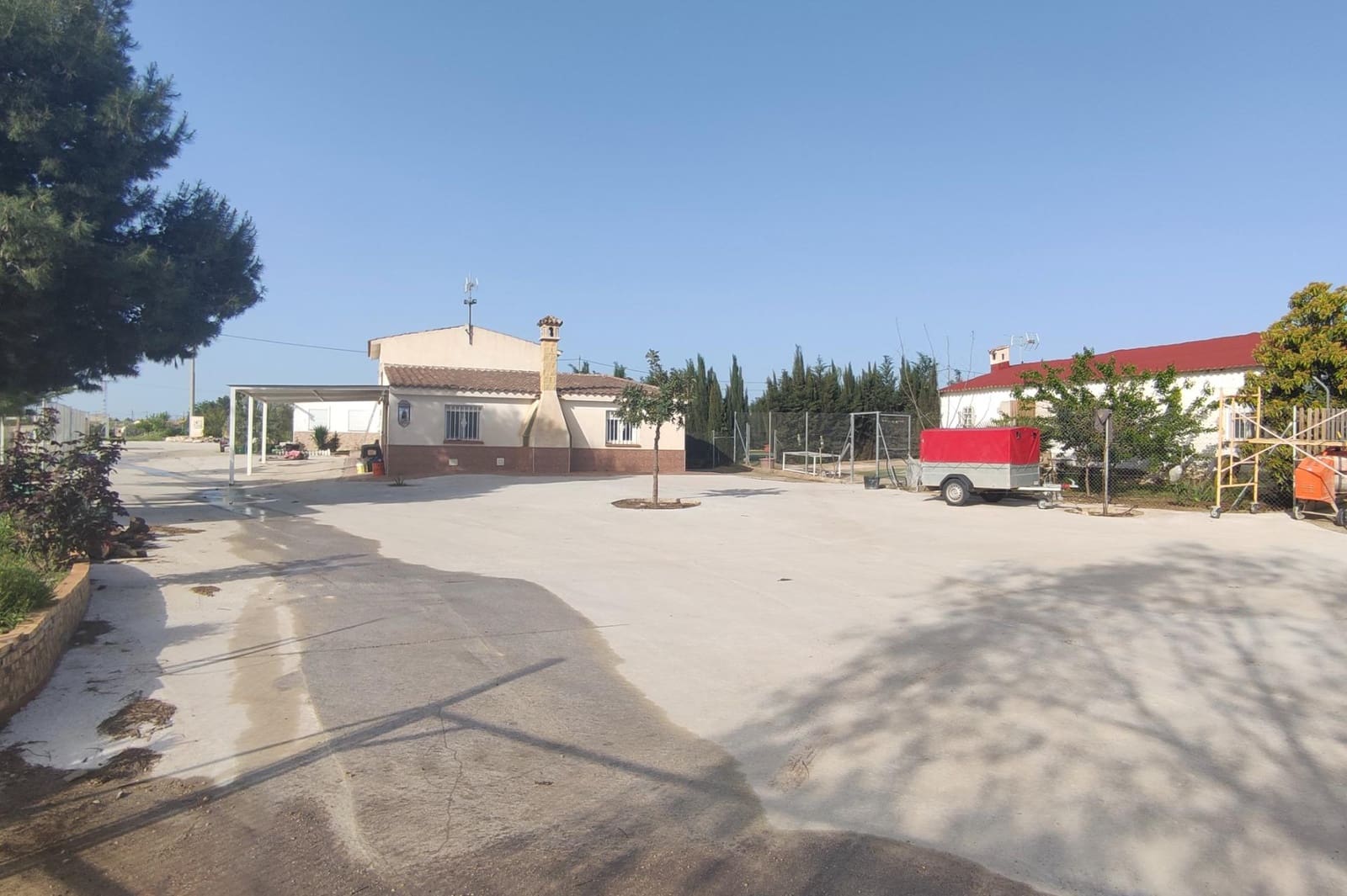 8 soveværelse Finca/Landehus til salg i La Escucha - € 420.000 (Ref: 7771744)