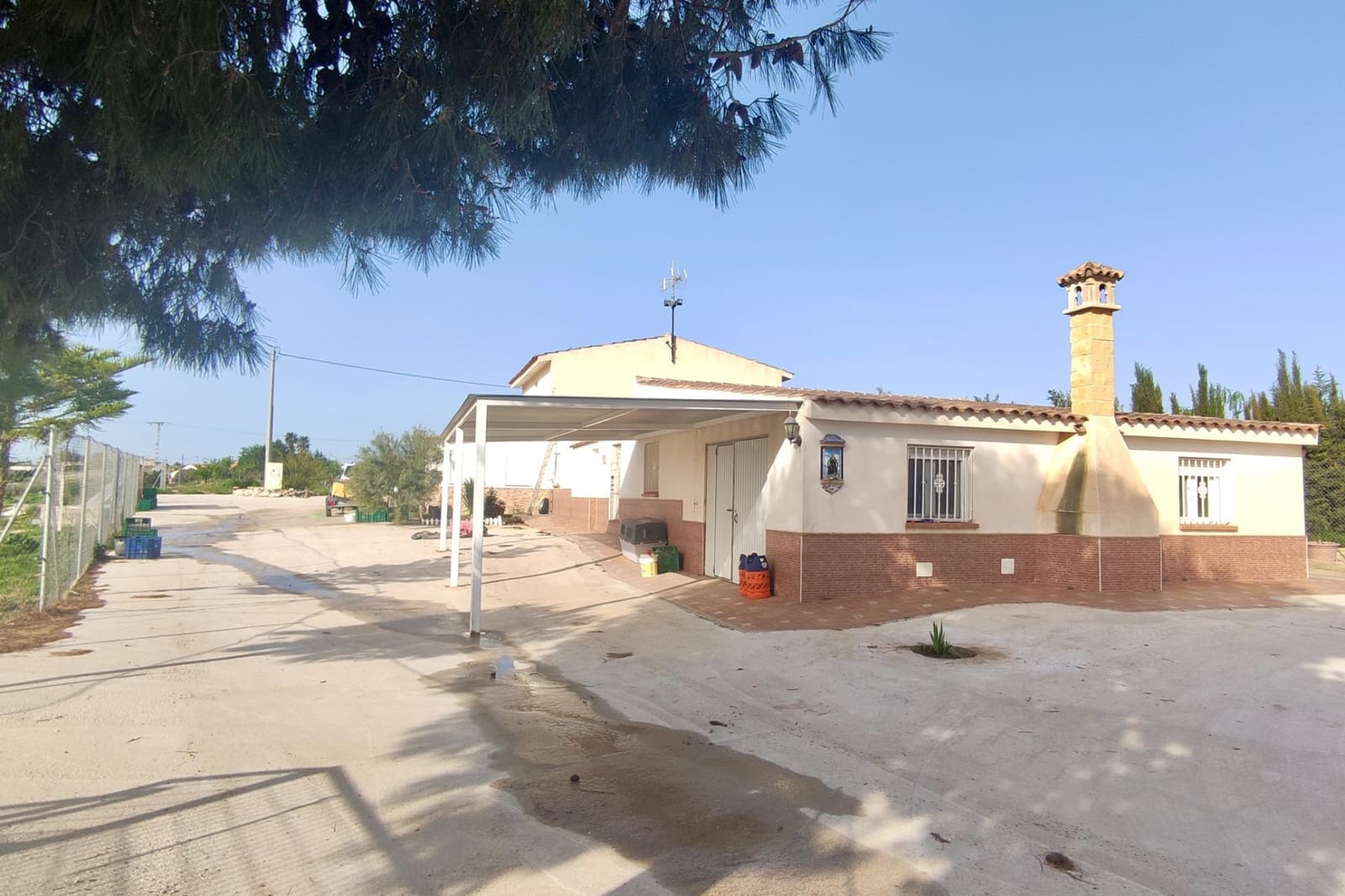 8 soveværelse Finca/Landehus til salg i La Escucha - € 420.000 (Ref: 7771744)