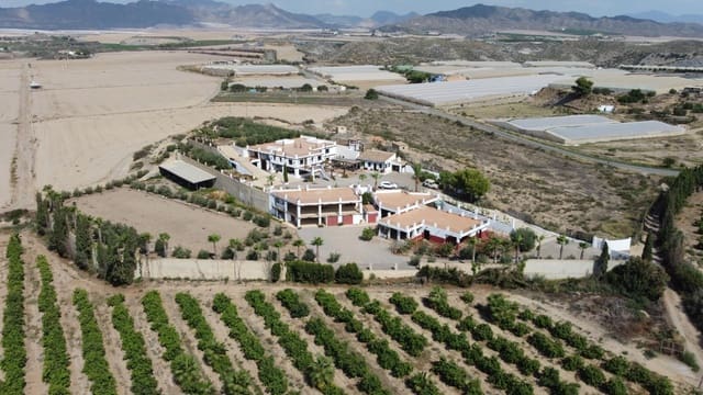 7 soveværelse Finca/Landehus til salg i Aguilas - € 850.000 (Ref: 7811940)