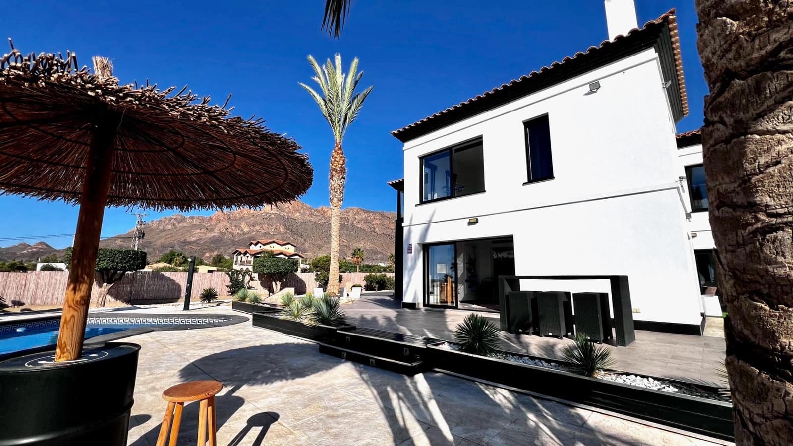 3 soveværelse Villa til salg i Pilar de Jaravia med swimmingpool garage - € 795.000 (Ref: 8538734)