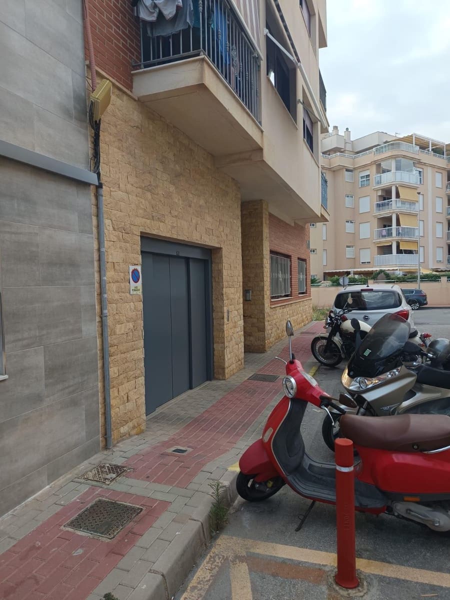 Garage til salg i Aguilas - € 7.000 (Ref: 9209200)