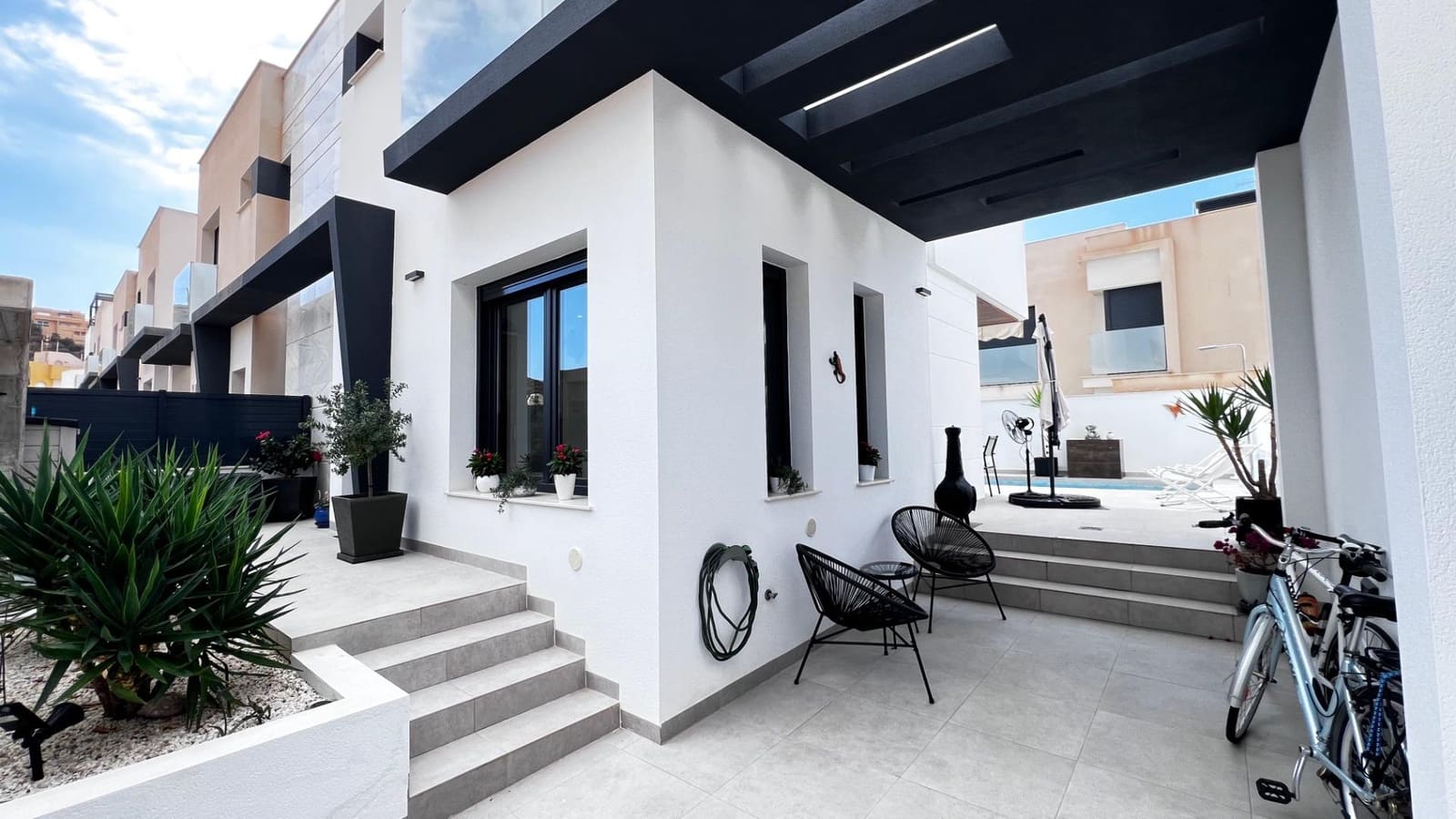 3 bedroom Villa for sale in San Juan de los Terreros - € 299,999 (Ref: 9301232)