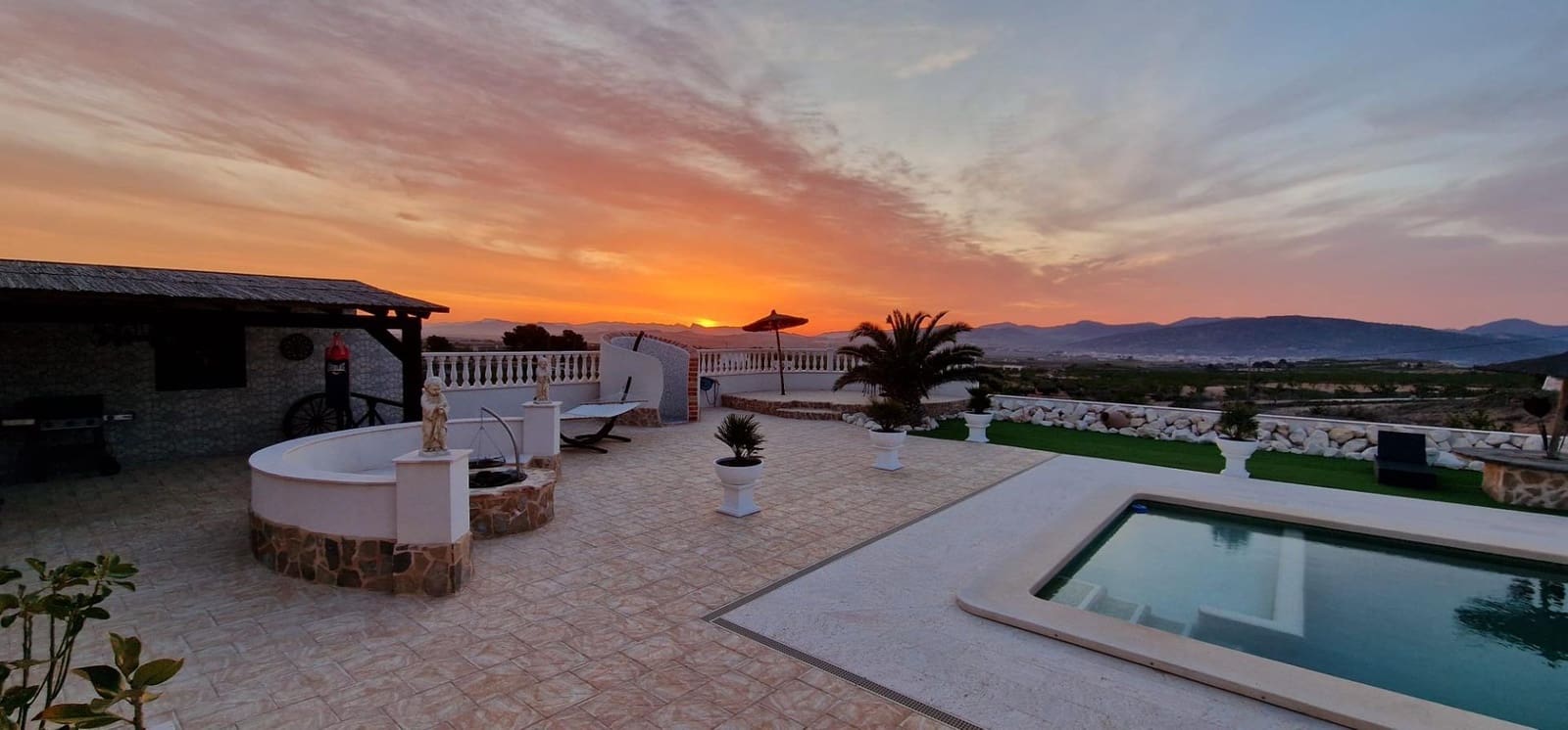 4 bedroom Finca/Country House for sale in Pinoso with pool garage - € 599,000 (Ref: 9619520)