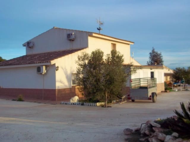 8 sovrum Finca/Hus på landet till salu i Lorca med garage - 420 000 € (Ref: 9777165)