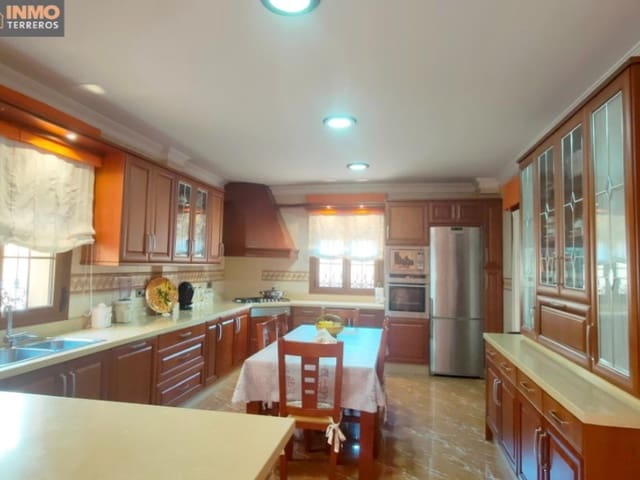 6 slaapkamer Villa te koop in Huércal-Overa met garage - € 470.000 (Ref: 9777170)