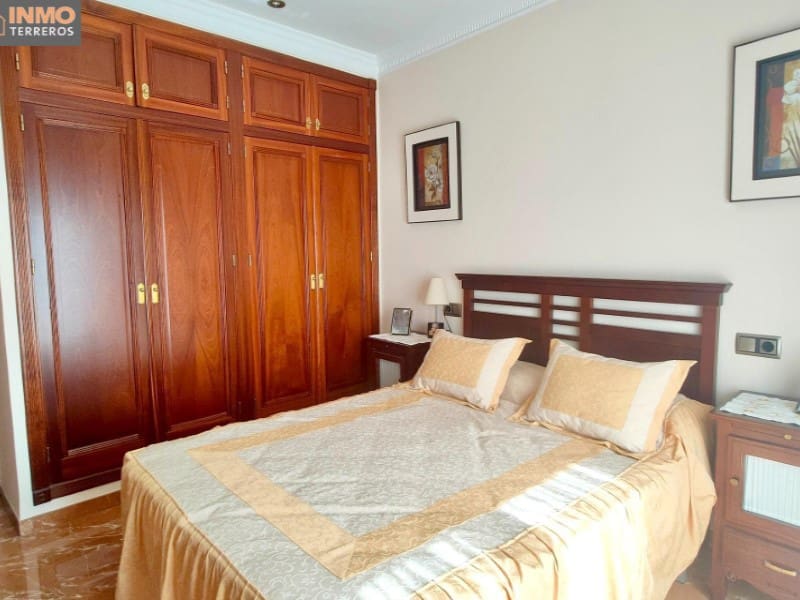 6 bedroom Villa for sale in Huercal-Overa with garage - € 470,000 (Ref: 9777170)