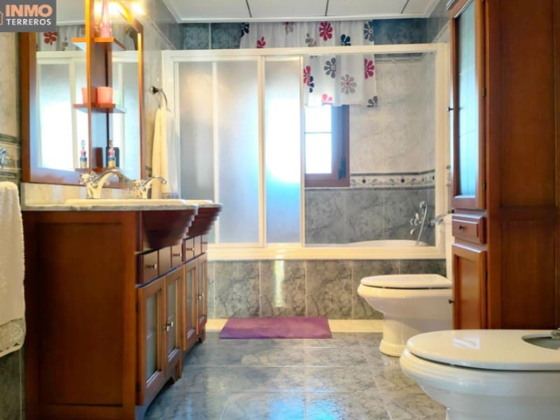 6 bedroom Villa for sale in Huercal-Overa with garage - € 470,000 (Ref: 9777170)