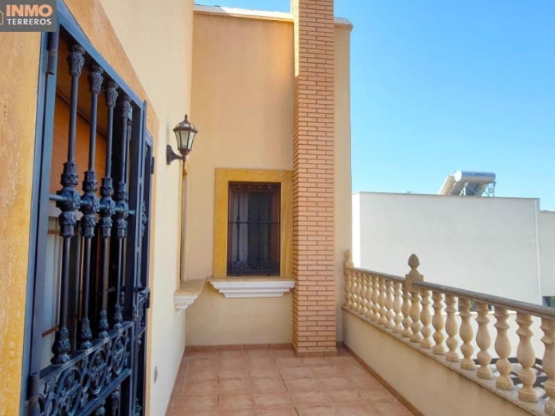 6 bedroom Villa for sale in Huercal-Overa with garage - € 470,000 (Ref: 9777170)