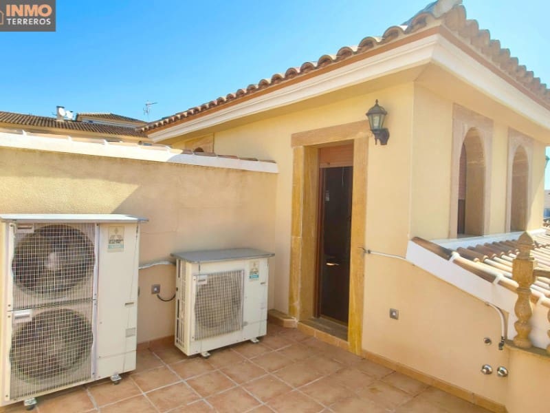 6 bedroom Villa for sale in Huercal-Overa with garage - € 470,000 (Ref: 9777170)