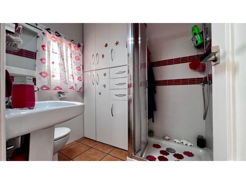 3 makuuhuone Huoneisto myytävänä paikassa San Juan de los Terreros mukana 
autotalli - 265 000 € (Ref: 9777173)