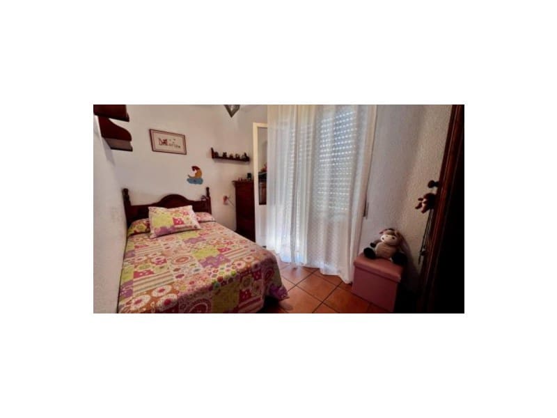 3 makuuhuone Huoneisto myytävänä paikassa San Juan de los Terreros mukana 
autotalli - 265 000 € (Ref: 9777173)