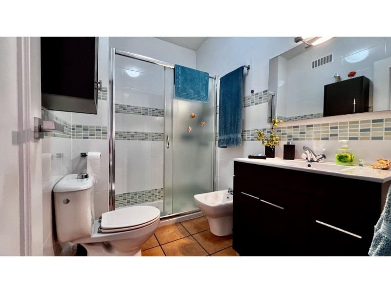 3 makuuhuone Huoneisto myytävänä paikassa San Juan de los Terreros mukana 
autotalli - 265 000 € (Ref: 9777173)