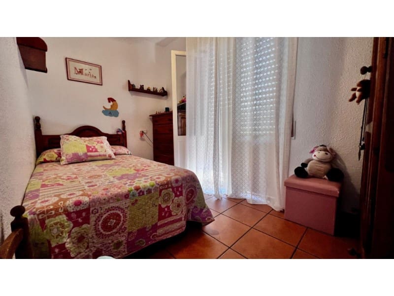 3 makuuhuone Huoneisto myytävänä paikassa San Juan de los Terreros mukana 
autotalli - 265 000 € (Ref: 9777173)