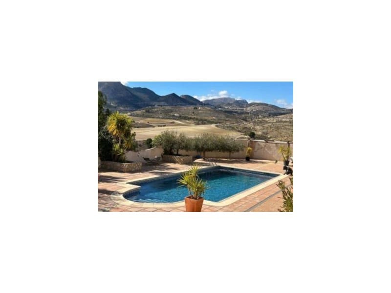 Finca/Casa Rural de 7 habitaciones en Vélez-Blanco en venta con garaje - 695.000 € (Ref: 9777189)