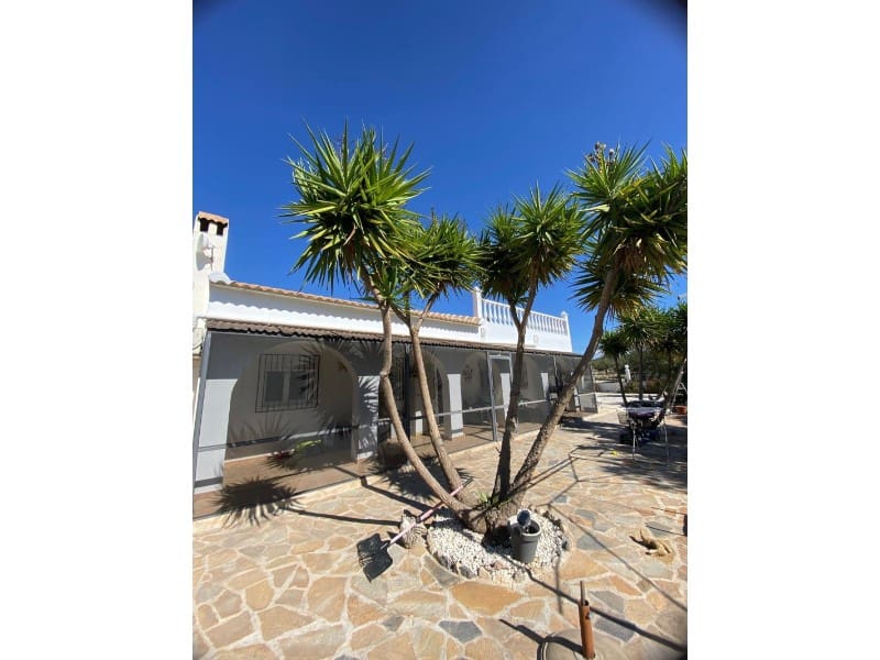 3 quarto Moradia para venda em Oria com garagem - 220 000 € (Ref: 9777190)