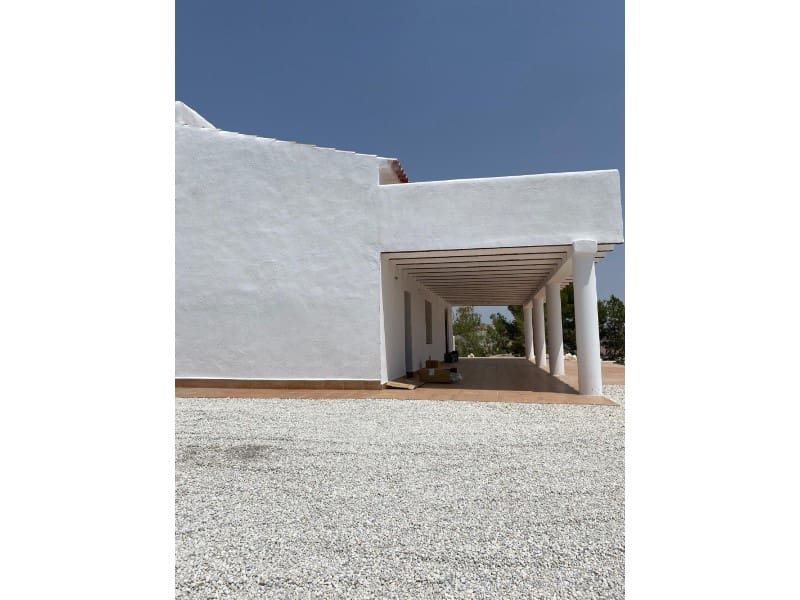 5 bedroom Finca/Country House for sale in Puerto Lumbreras with garage - € 289,000 (Ref: 9777191)