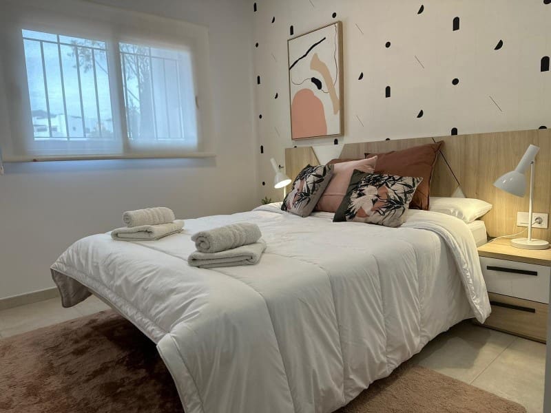 2 bedroom Apartment for rent in San Juan de los Terreros with pool garage - € 1,000 (Ref: 9777194)