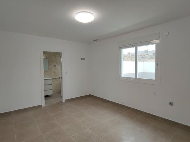 3 makuuhuone Maalaistalo myytävänä paikassa Puerto Lumbreras mukana uima-altaan 
autotalli - 195 000 € (Ref: 9777196)