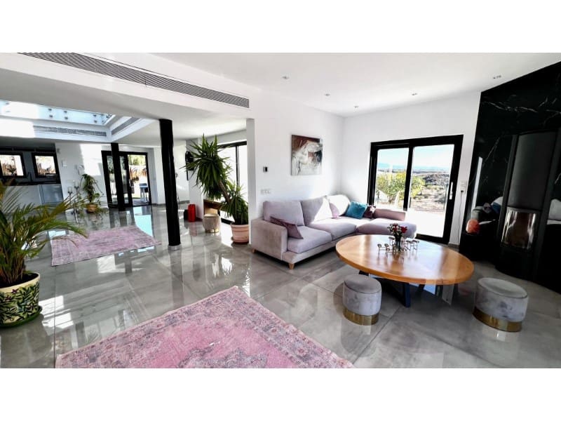 3 Zimmer Villa zu verkaufen in San Juan de los Terreros mit Pool Garage - 795.000 € (Ref: 9777197)