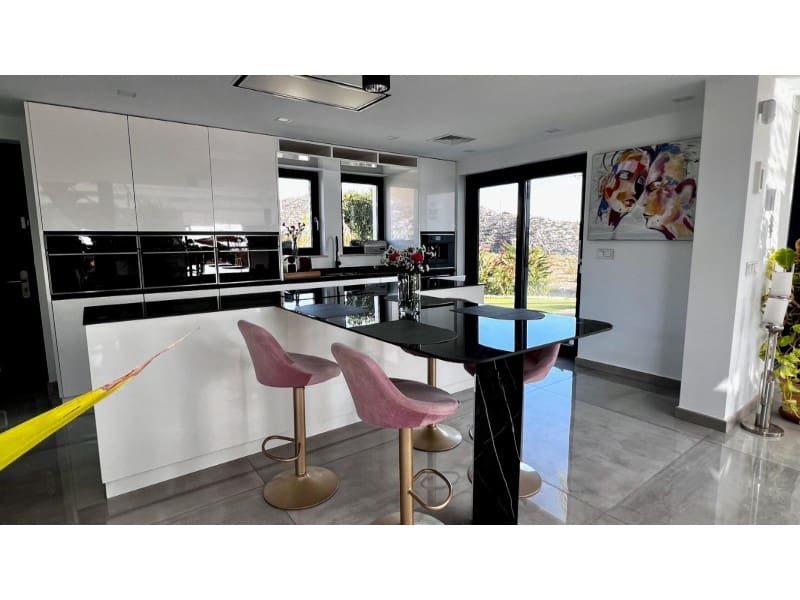 3 Zimmer Villa zu verkaufen in San Juan de los Terreros mit Pool Garage - 795.000 € (Ref: 9777197)