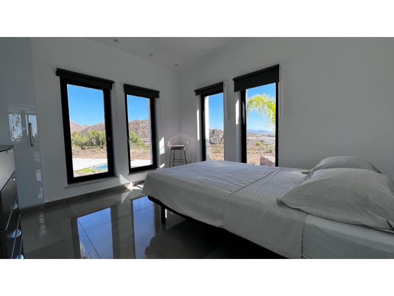 3 Zimmer Villa zu verkaufen in San Juan de los Terreros mit Pool Garage - 795.000 € (Ref: 9777197)