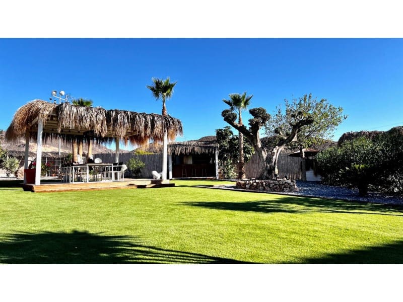 3 Zimmer Villa zu verkaufen in San Juan de los Terreros mit Pool Garage - 795.000 € (Ref: 9777197)