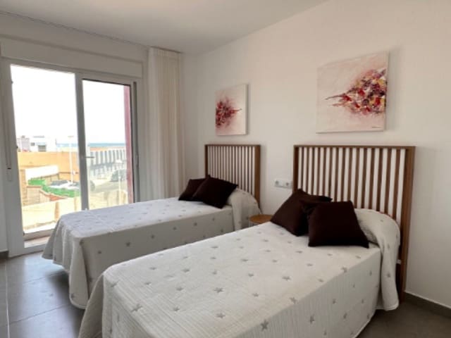 3 sovrum Lägenhet till salu i La Manga del Mar Menor med pool - 254 000 € (Ref: 9825150)