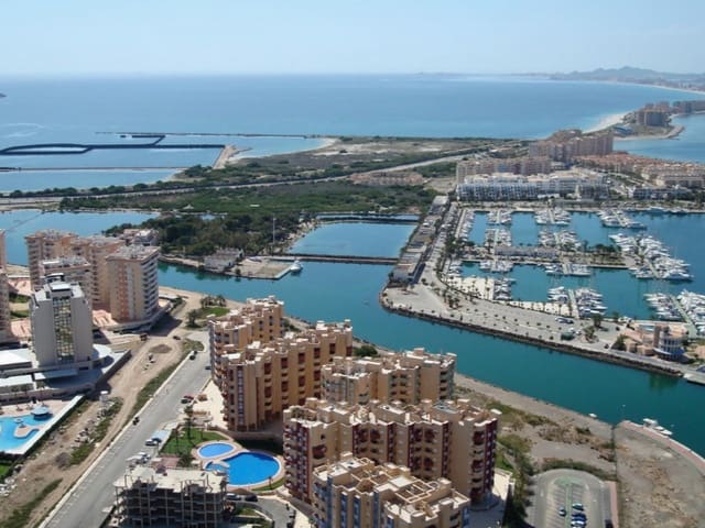 3 sovrum Lägenhet till salu i La Manga del Mar Menor med pool - 254 000 € (Ref: 9825150)