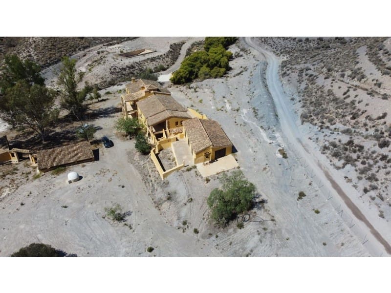 Finca/Country House for sale in Aguilas - € 800,000 (Ref: 9840420)