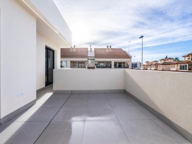 3 camera da letto Villa in vendita in Roldan con piscina - 415.950 € (Rif: 9876287)