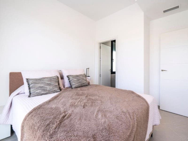 3 camera da letto Villa in vendita in Roldan con piscina - 415.950 € (Rif: 9876287)