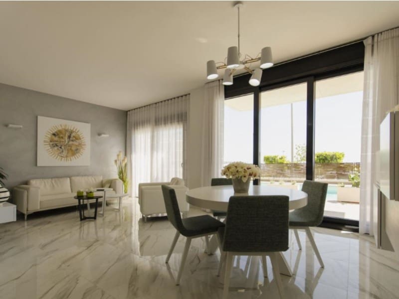 3 slaapkamer Villa te koop in San Miguel de Salinas met zwembad - € 630.000 (Ref: 9878727)