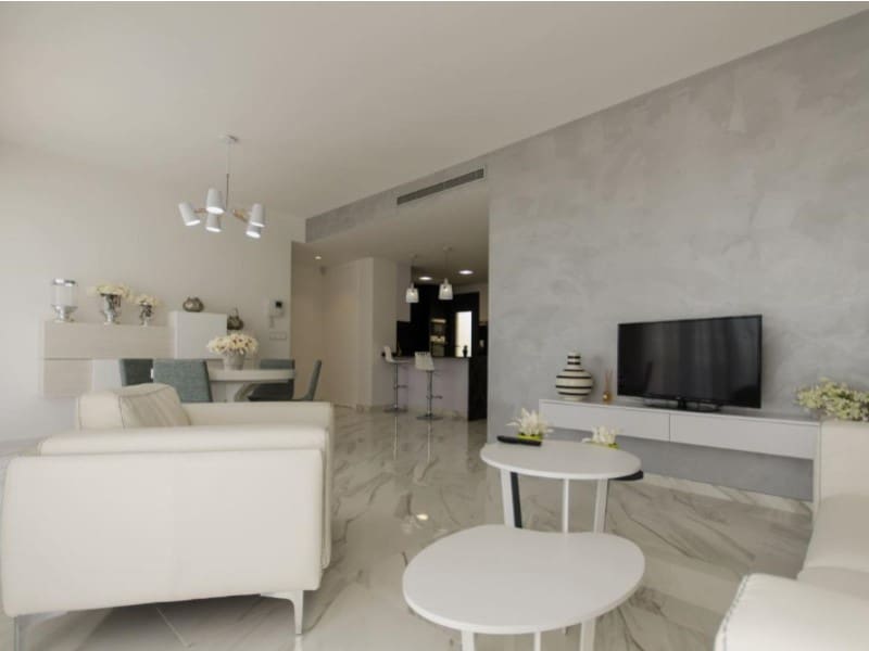 3 slaapkamer Villa te koop in San Miguel de Salinas met zwembad - € 630.000 (Ref: 9878727)