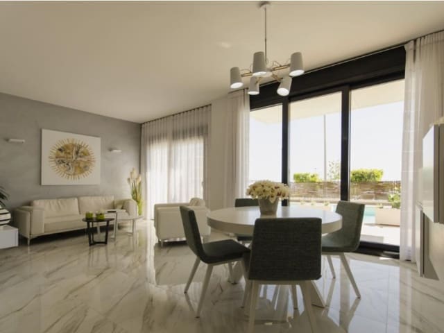3 slaapkamer Villa te koop in San Miguel de Salinas met zwembad - € 630.000 (Ref: 9878727)