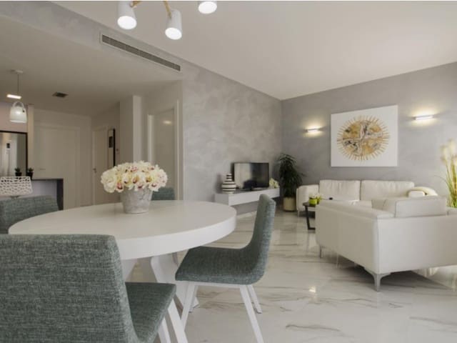 3 slaapkamer Villa te koop in San Miguel de Salinas met zwembad - € 630.000 (Ref: 9878727)