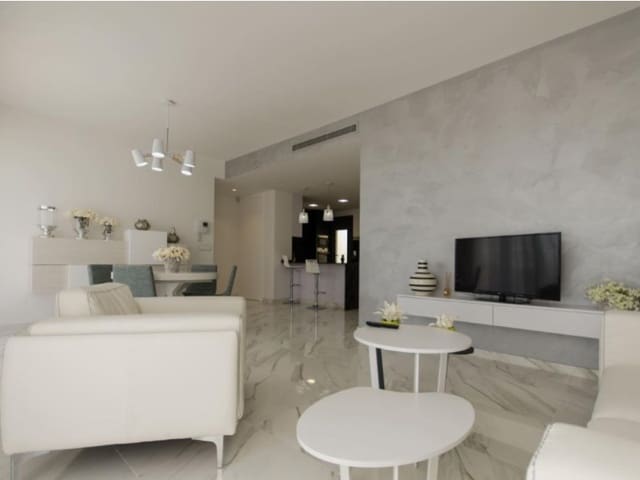 3 slaapkamer Villa te koop in San Miguel de Salinas met zwembad - € 630.000 (Ref: 9878727)
