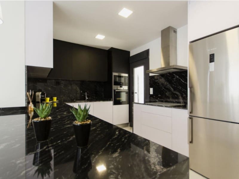 3 slaapkamer Villa te koop in San Miguel de Salinas met zwembad - € 630.000 (Ref: 9878727)