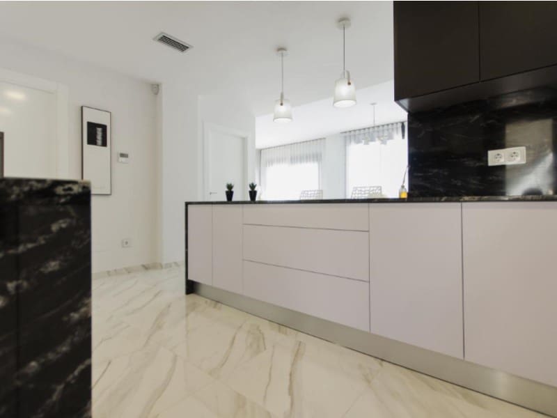 3 slaapkamer Villa te koop in San Miguel de Salinas met zwembad - € 630.000 (Ref: 9878727)