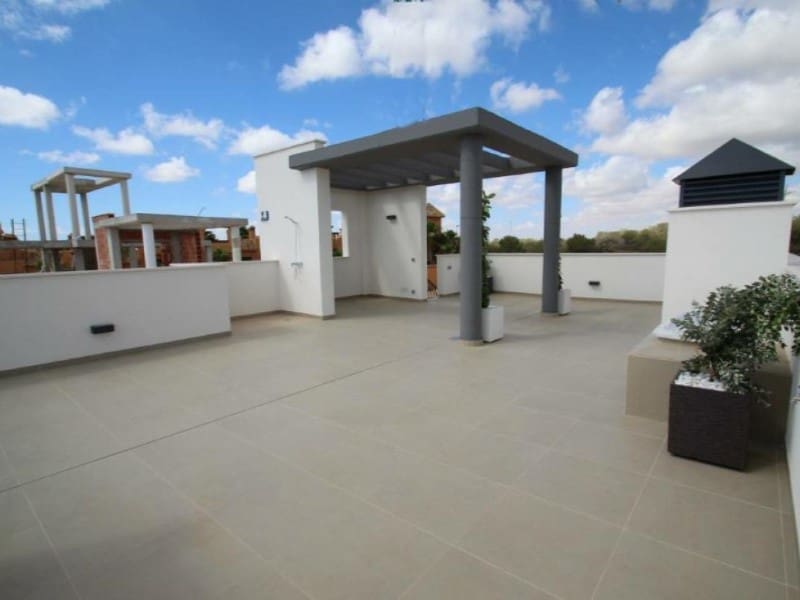 3 slaapkamer Villa te koop in San Miguel de Salinas met zwembad - € 630.000 (Ref: 9878727)