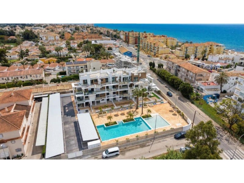 3 sovrum Lägenhet till salu i Denia med pool - 449 000 € (Ref: 9881840)
