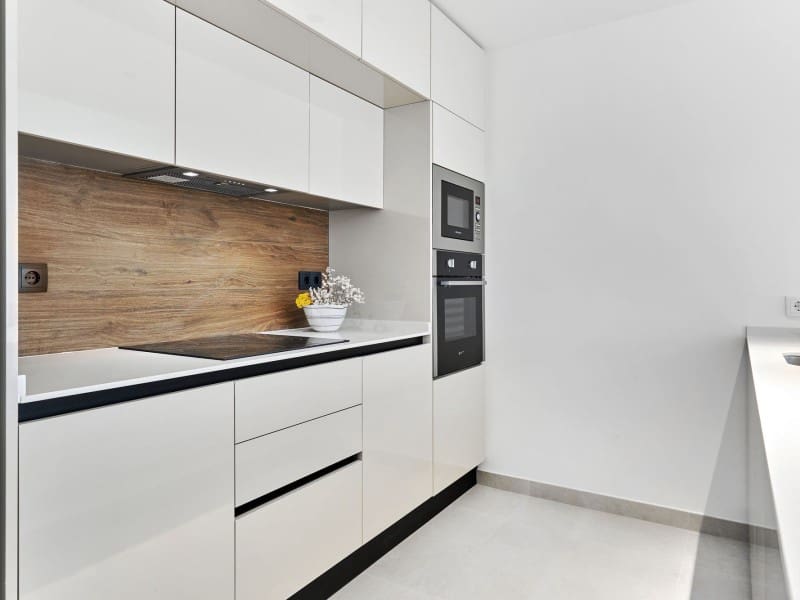 Bungalow de 2 habitaciones en La Veleta en venta con piscina - 380.000 € (Ref: 9881844)