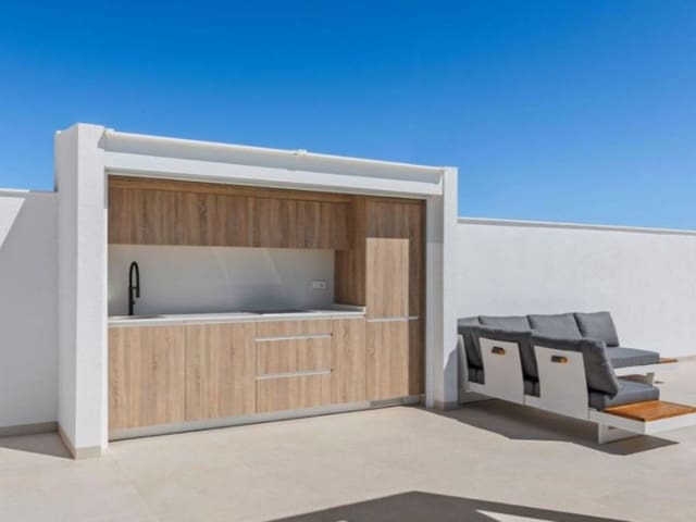 3 soverom Villa til salgs i Las Lomas de Rame - Bahía Bella, Los Alcázares med svømmebasseng - € 519 900 (Ref: 9881853)