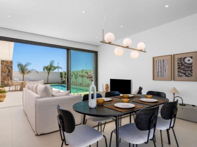 3 soverom Villa til salgs i Las Lomas de Rame - Bahía Bella, Los Alcázares med svømmebasseng - € 519 900 (Ref: 9881853)