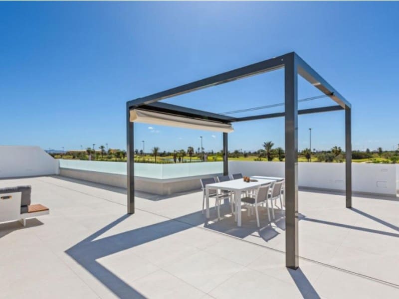 3 soverom Villa til salgs i Los Alcazares med svømmebasseng - € 519 900 (Ref: 9881853)