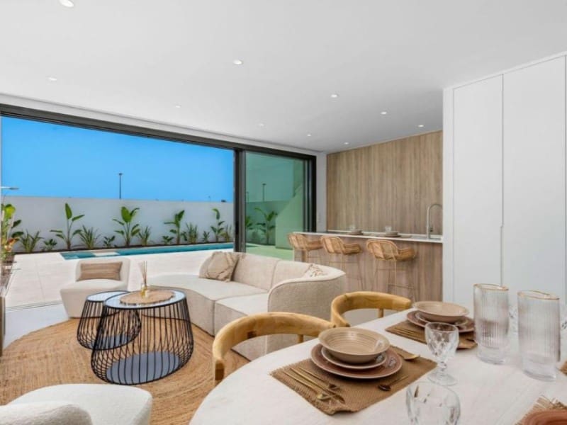 3 soverom Villa til salgs i Los Alcazares med svømmebasseng - € 519 900 (Ref: 9881853)